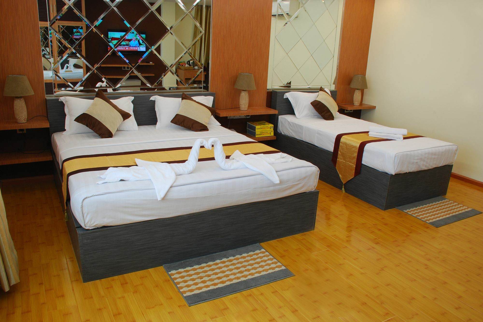 Hotel 72 Yangon Luaran gambar